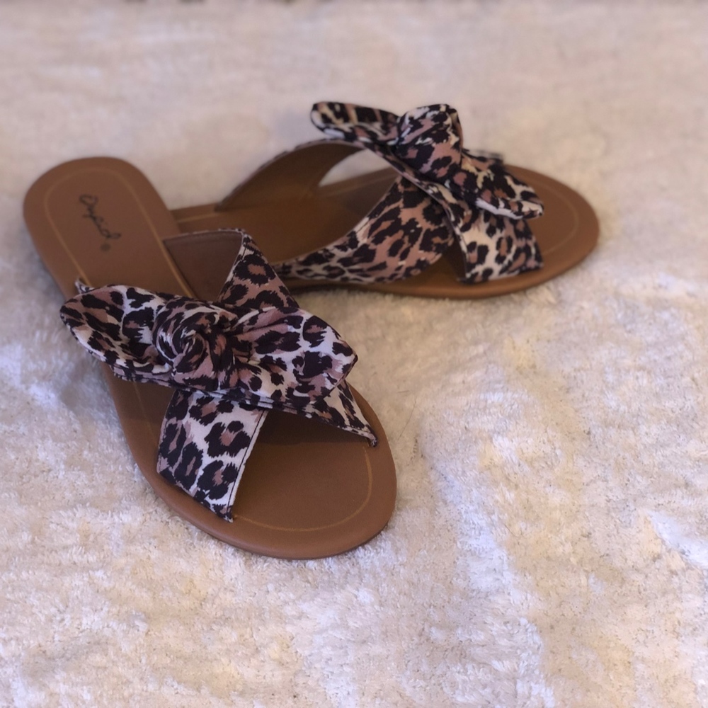 Qupid Leopard Suede Knotted Sandals - Picture 7 of 7